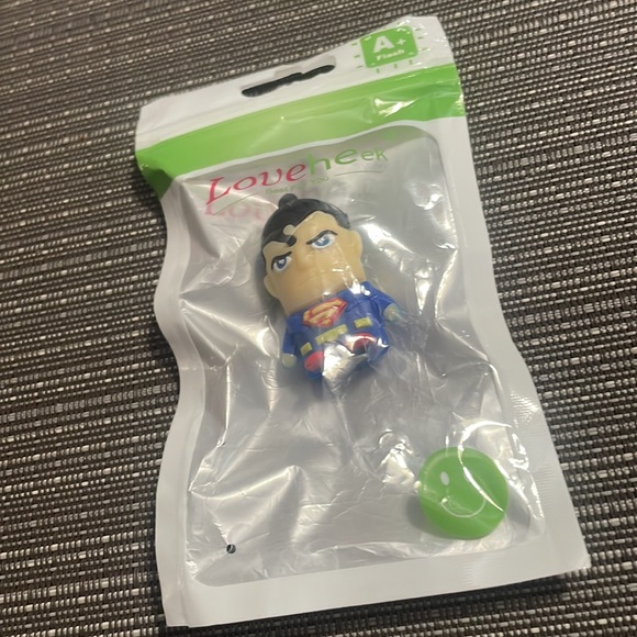 💥 Superman 8GB USB 2.0 Flash Drive Memory Stick - Picture 2 of 4